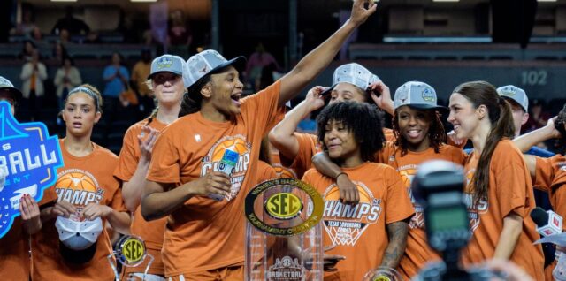 Bracketology Wanita NCAA dan perkembangan tim unggulan